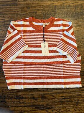 NWT Vine and Love Burnt Orange and White Striped Short Sleeve Sweater Top S M